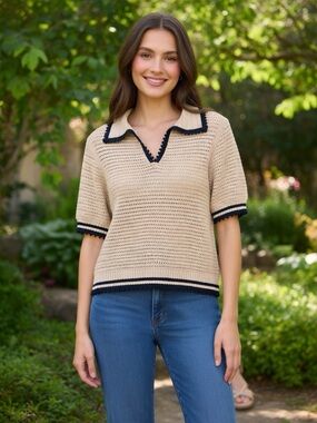 Chloe + Jasmine NWT Beige Black Trim Knit Polo Sweater Top Preppy Academia M